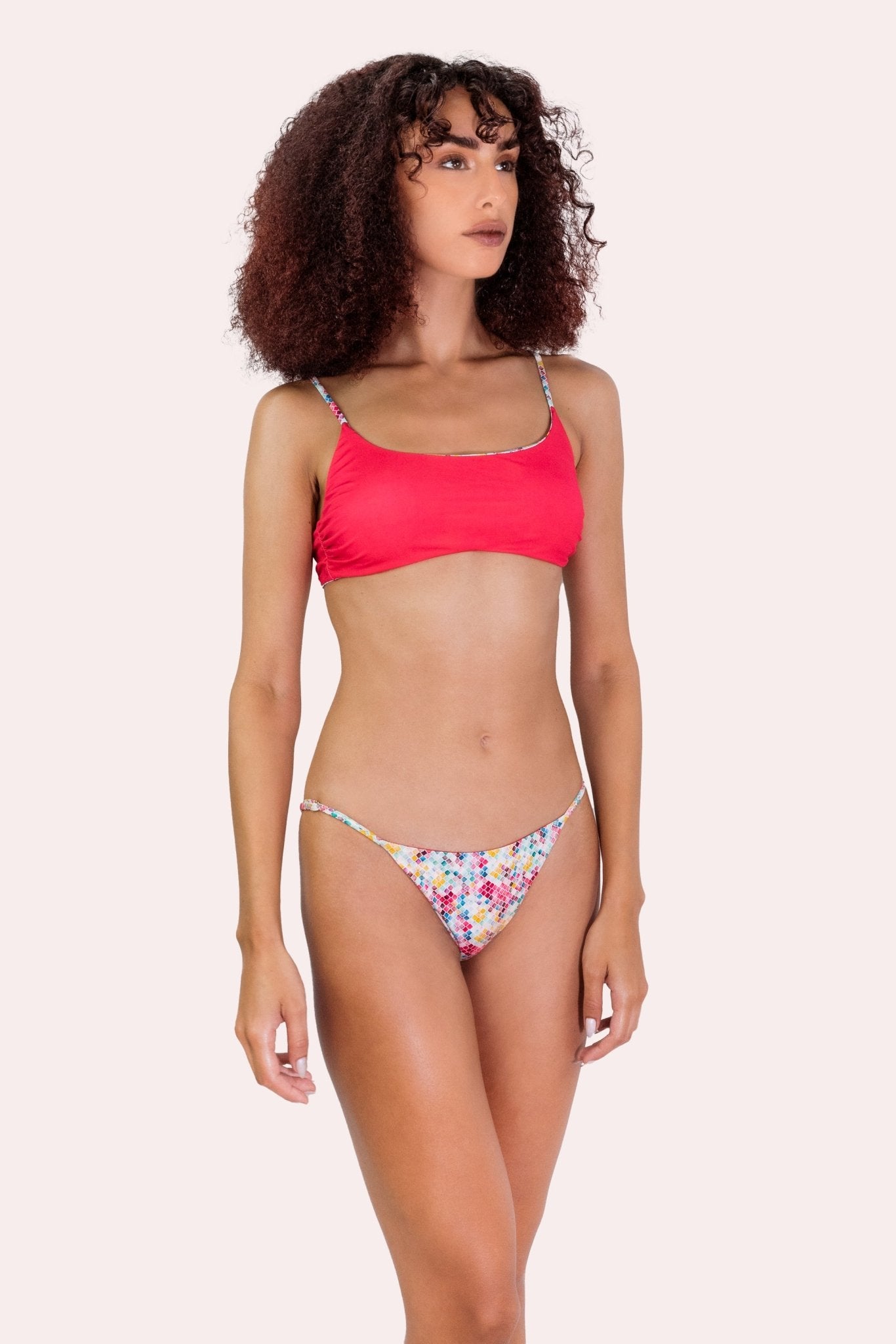 Maui Fragola - Bikini - Sinuose