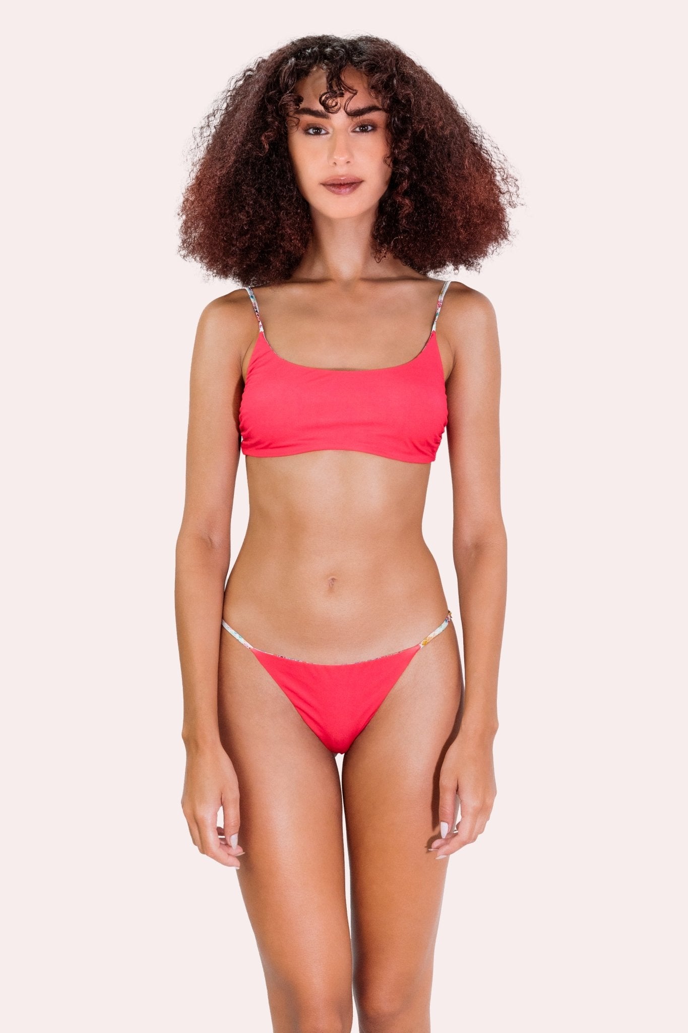 Maui Fragola - Bikini - Sinuose