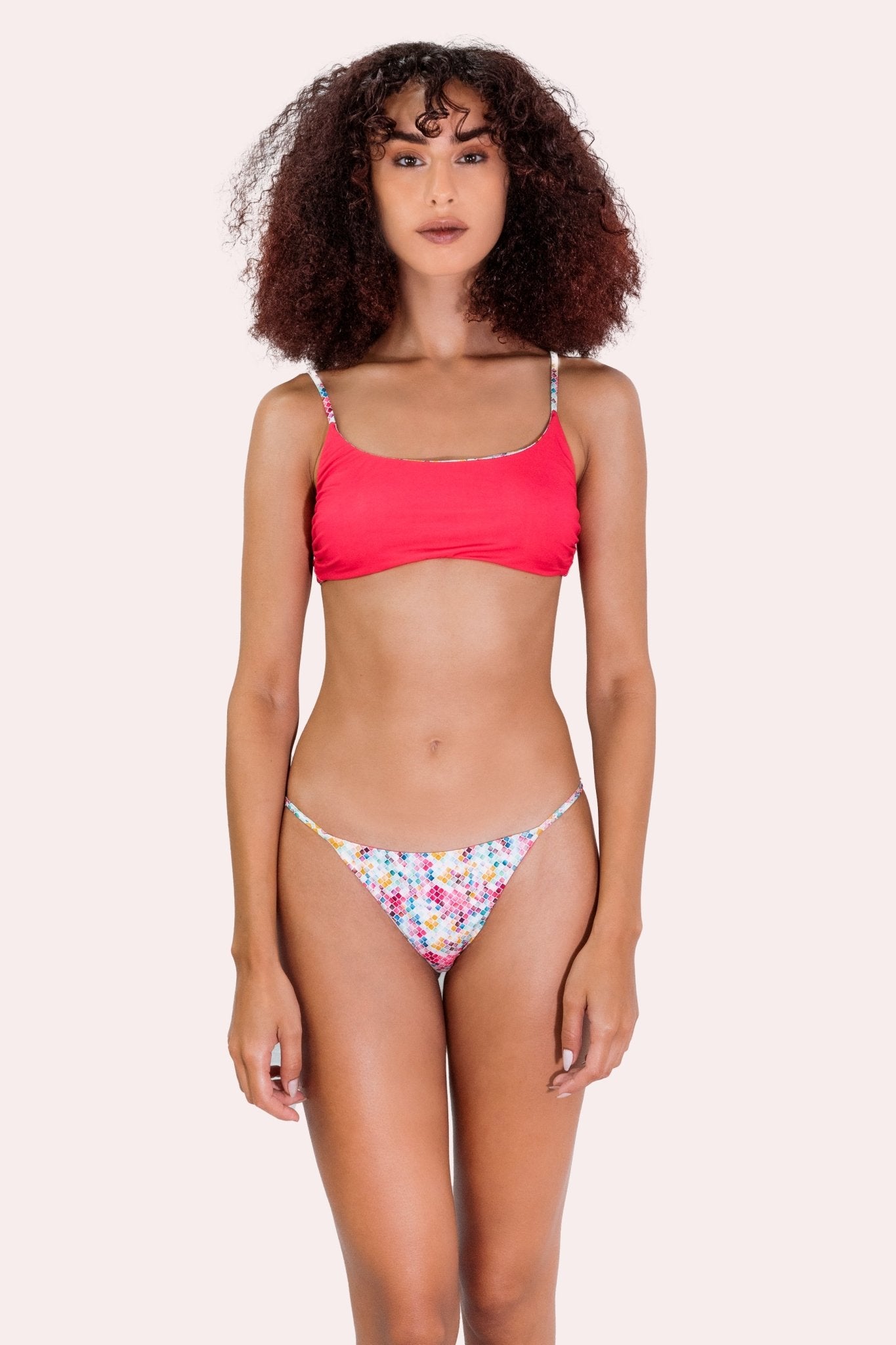 Maui Fragola - Bikini - Sinuose
